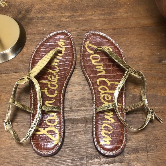 Sam Edelman Gold Embossed Leather Thong Sandals - Picture 6 of 8